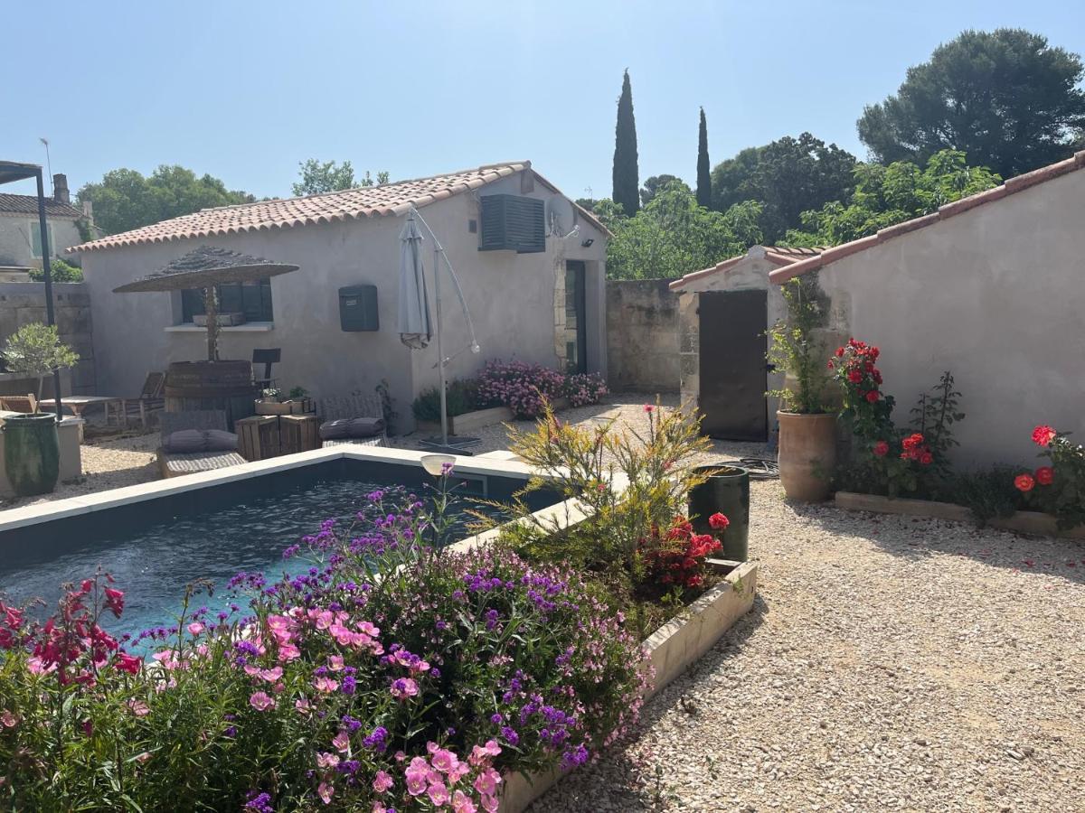 Apartament Studio Dans Les Alpilles Fontvieille Zewnętrze zdjęcie