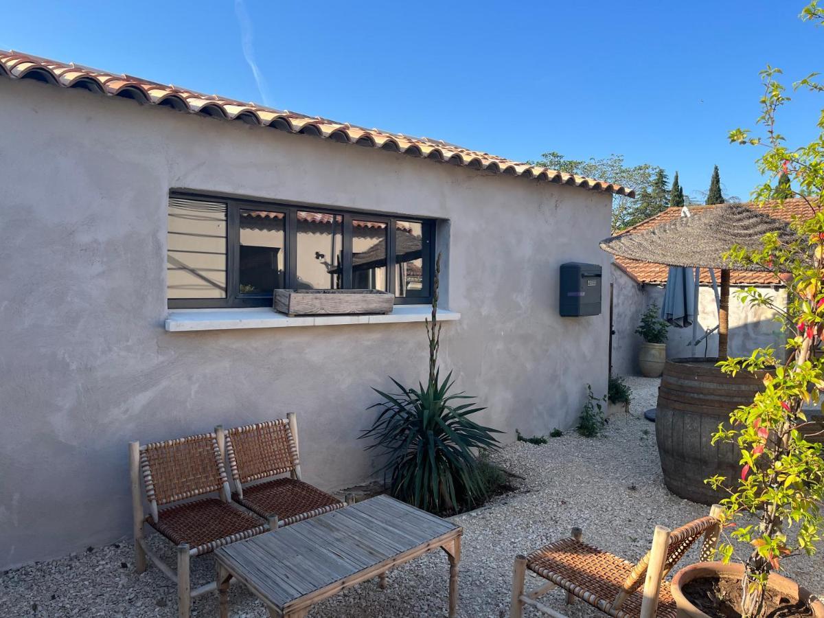 Apartament Studio Dans Les Alpilles Fontvieille Zewnętrze zdjęcie